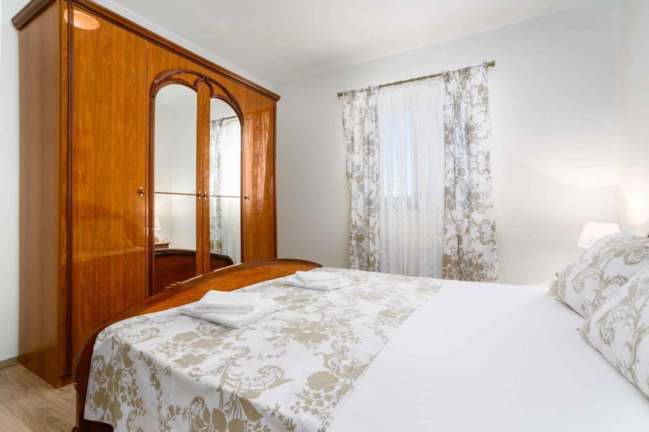 Apartments In Cizici/Insel Krk 31083 Kültér fotó