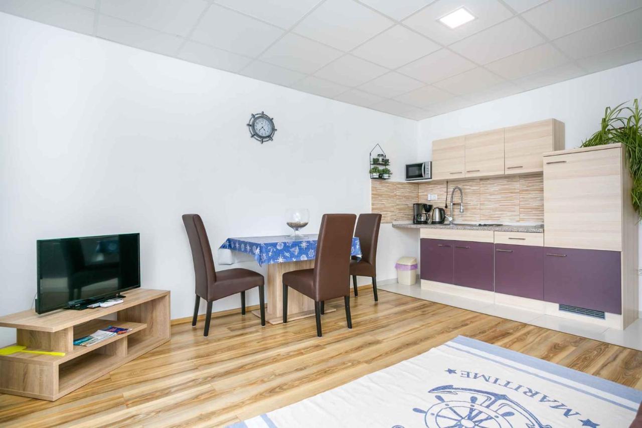 Apartments In Cizici/Insel Krk 31083 Kültér fotó